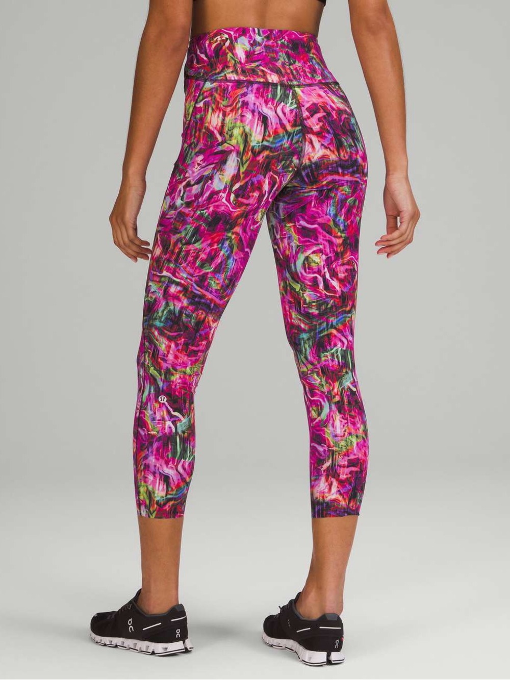 Lululemon Base Pace High-Rise Running Tight 25" in Hyper Flow Pink Multi Size 4